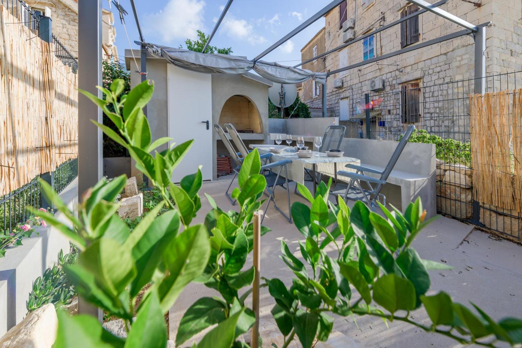 Apartmán Tiny Secret House Komiža Exteriér fotografie